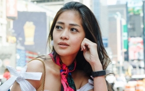 Pamer Selfie Mirror, Body Goals Gracia Indri Pakai Outfit Serba Hitam Dipuji Makin Hot?