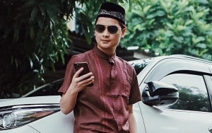 Alvin Faiz Terciduk Makan Dikelilingi Wanita Cantik Di Tengah Proses Cerai, Siapa?