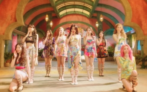 TWICE Usung Konsep Musim Panas Yang Ceria Dan Manis Di MV Comeback 'Alcohol-Free'