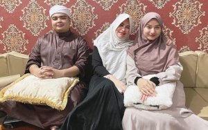 Ameer Sang Adik Resmi Nikahi Gadis Cantik Berhijab, Alvin Faiz Nimbrung Foto Bertiga Curi Perhatian