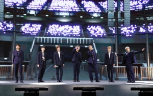 Set Acara Muster 2021 BTS Keren Banget, Fans yang Sudah Divaksin Berharap Boleh Datang