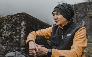 Heboh Penampakan Wajah Anji Senyum Usai Tertangkap Narkoba, Netter Curiga Efek Ganja?