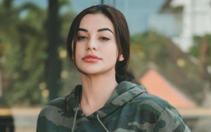 Cara Sembahyang Dikritik, Nora Alexandra Sebut Masih Dalam Tahap Belajar