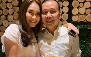 Dihujat Karena Bela Ayu Ting Ting, Intip 7 Potret Kedekatan Abdul Rozak Dengan Putrinya