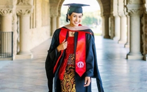 Lulus S2 Stanford University, Beredar Fake Tweet Maudy Ayunda Cari Info Loker Bikin Ngakak