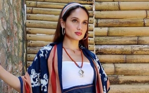 Prihatin Lihat Perjuangan Anak di Daerah Terpencil Belajar Daring, Cinta Laura: Jangan Egois!