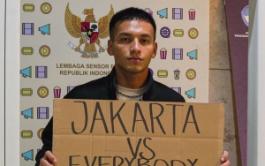 Jefri Nichol Gandeng Pacar Cantik di Premier 'Jakarta vs Everybody', Fans Patah Hati