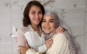 Umi Kalsum Nangis Ayu Ting Ting Dibully Terus: Hanya Allah Yang Balas, Mudah-Mudahan Sadar