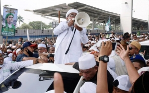 Habib Rizieq 'Tolak' Opsi Minta Ampun ke Jokowi Usai Divonis 4 Tahun Penjara
