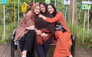 Citra Kirana Diramal Terluka Soal Isu Anak Rezky Aditya dan 'W', Ibu dan Kakak Ngode Dukungan?