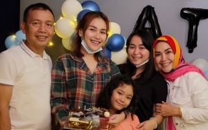 Komentar Ayah Ayu Ting Ting Soal Sang Putri Bakal Masuk Nominasi Wanita Tercantik Dunia