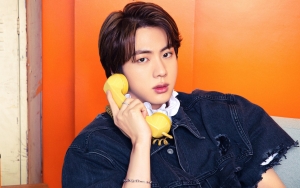 Visual Jin BTS di Balik Layar MMA 2020 Disebut Tingkat Dewa, Nggak Butuh Dirias!