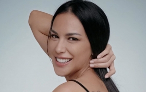 Baju Melorot Sophia Latjuba di Foto Ini Bikin Salfok, Tora Sudiro Sampai Lemparkan Pujian