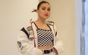 Usai Heboh Di-Notice Jessi, Ayu Ting Ting Pamer Dance 'Mafia In The Morning' ITZY