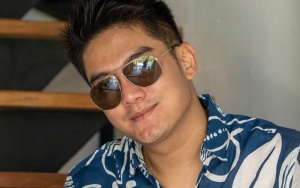 Boy William Terima Vaksin Usai Batal Nikah Juli, Ekspresinya Disorot