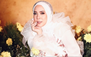 Cara Unik Fitri Tropica Wakili Ibu Lain Hempaskan Komentar Usil, Seperti Apa?