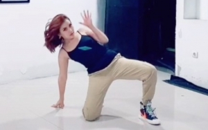 Kembali Pamer Aksi Dance K-Pop, Ayu Ting Ting Malah Dibandingkan dengan Agnez Mo