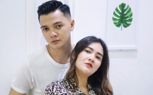 Photoshoot Nella Kharisma Cantik Manglingi Pamer Baby Bump, Punggung Kerokan Bikin Salfok