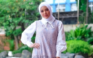 Dapat Kado Baju Hamil, Aurel Hermansyah Coba Tebak Wajah Anaknya