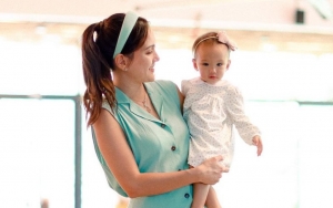 Disebut Boros Air Saat Mandikan Baby Claire, Jawaban Shandy Aulia Diserbu Pembelaan