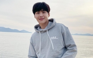 Kim Seon Ho Ucap Komentar Gemas di Hasil Photoshoot Baru yang Diunggah Agensi