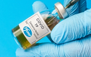 Vietnam Akan Campur Vaksin Pfizer dan AstraZeneca Meski WHO Telah Beri Peringatan