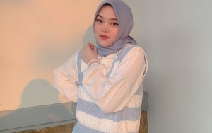 Rindu Lina Jubaedah, Putri Delina Curhat Nyesek Teringat Nasihat Mendiang Hingga Pamer Obrolan WA