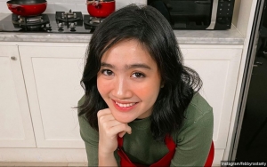 Febby Rastanty Posting Gaya Kece Sambil Bocorkan Spot Foto Favoritnya, Bisa Ditiru