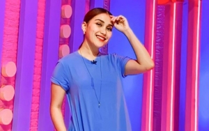 Girang Jadi Tukang Daging Lagi, Ayu Ting Ting Malah Tuai Peringatan Gara-gara Ini