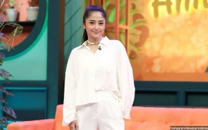 Empati Dengan Korban PHK Imbas Pandemi, Dewi Persik Tampung Dan Beri Pekerjaan