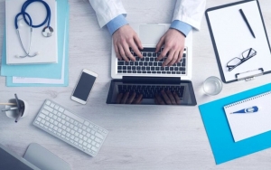 Kabar Baik! Pelayanan COVID-19 Via Telemedicine Kini Bisa Diakses di Jabar sampai Bali