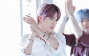 Jin BTS Beberkan Alasan Koreografi 'Permission to Dance' Sengaja Dibuat Gampang