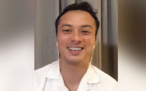Nicholas Saputra Bikin Geger Usai Posting Sosok Perempuan Misterius Ini