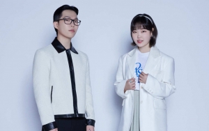Lee Chanhyuk AKMU Beri Perlakuan Khusus ke IU dan 'Lupakan' Lee Soo Hyun Saat Rekaman 'NAKKA'