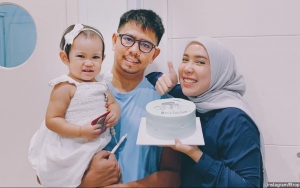 Anak Sudah Bisa Cemburu, Fitri Tropica Bagikan Kisah 'Cinta Segitiga' di Keluarganya