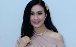 Foto Iis Dahlia Dicomot Media Online Jadi 'Tersangka', Ibu dan Mertua Sampai Gemetar