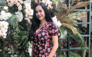 Curhat Sedih Aura Kasih Nyesel Nangis Karena Bikin Bulu Mata Palsunya Rontok