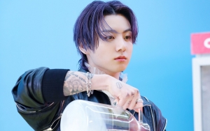 Jungkook BTS Bikin ARMY Kalang Kabut Gara-Gara Ingin Lakukan Ini Saat V Live