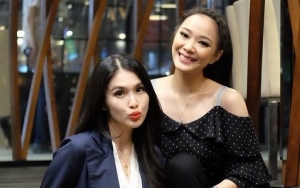 Sandra Dewi Curhat Lama Tak Bertemu Gara-Gara Pandemi, Yuanita Christiani Menangis
