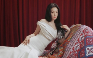 Visual dan Penampilan Irene Red Velvet Kenakan Baju Terbuka Jadi Perhatian