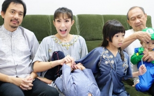 Alasan Suami Ayu Dewi Tak Masalah Tinggal Bareng Mertua