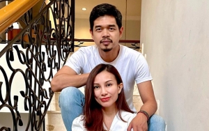 Ultah Nikah, Istri Cantik Bambang Pamungkas Ungkit 'Drama' Usai Putri Tiri Koar-Koar Dicoret dari KK