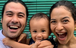 Diabadikan oleh Putri Marino, Chico Jericho Pasrah Jadi 'Cantik' Demi Sang Putri Cilik 