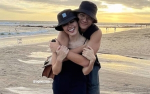 Agnes Monica Disindir Isu Sugar Mommy, Adam Pamer Foto Vaksin Dicibir 'Setengah Otak'