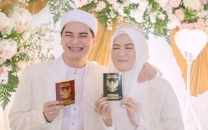 Alvin Faiz Bongkar Usia Istri Cantik Lebih Tua, Momen Ziarah ke Makam Ayah Bikin Terharu
