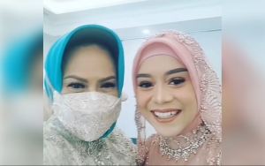 Hadiri Siraman Lesty Kejora, Hetty Koes Endang Ungkap Rasanya Bisa Ambil Bagian di Hari Spesial Ini