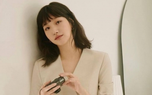 Populer Banget, Kim Go Eun Banjir Kiriman Truk Kopi di Lokasi Syuting 'Yumi's Cells'