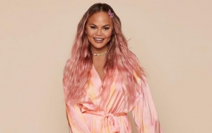 Intip Aksi Heroik Chrissy Teigen Nekat Lubangi Dinding Cari Hamsternya yang Hilang