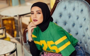 Simple Banget, Ternyata Ini Alasan Olla Ramlan Hapus Nama Suami di Akun IG