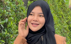 Dituding Cuma Pencitraan, Rosa Meldianti Bahas Perbedaan dan Persamaan Usai Pakai Hijab